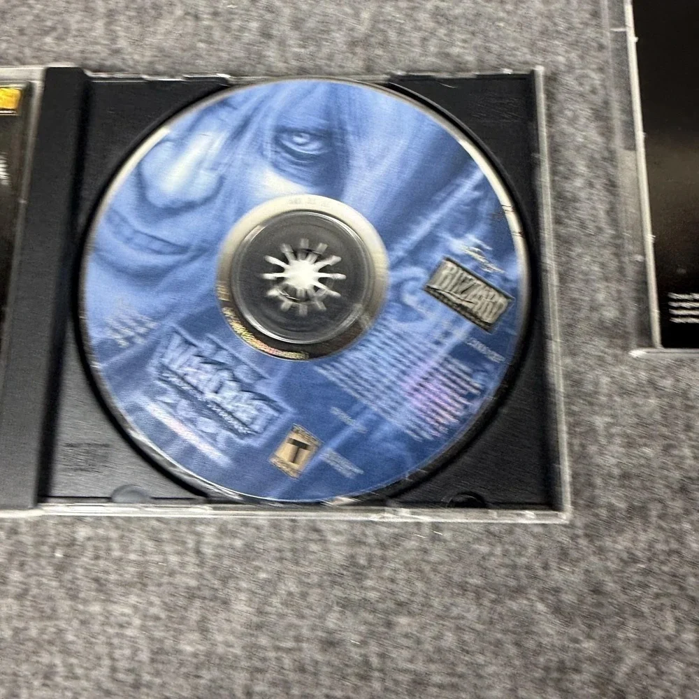 Vintage Warcraft III Battle Chest PC Mac CD-ROM Game Set Manuals Guides Blizzard
